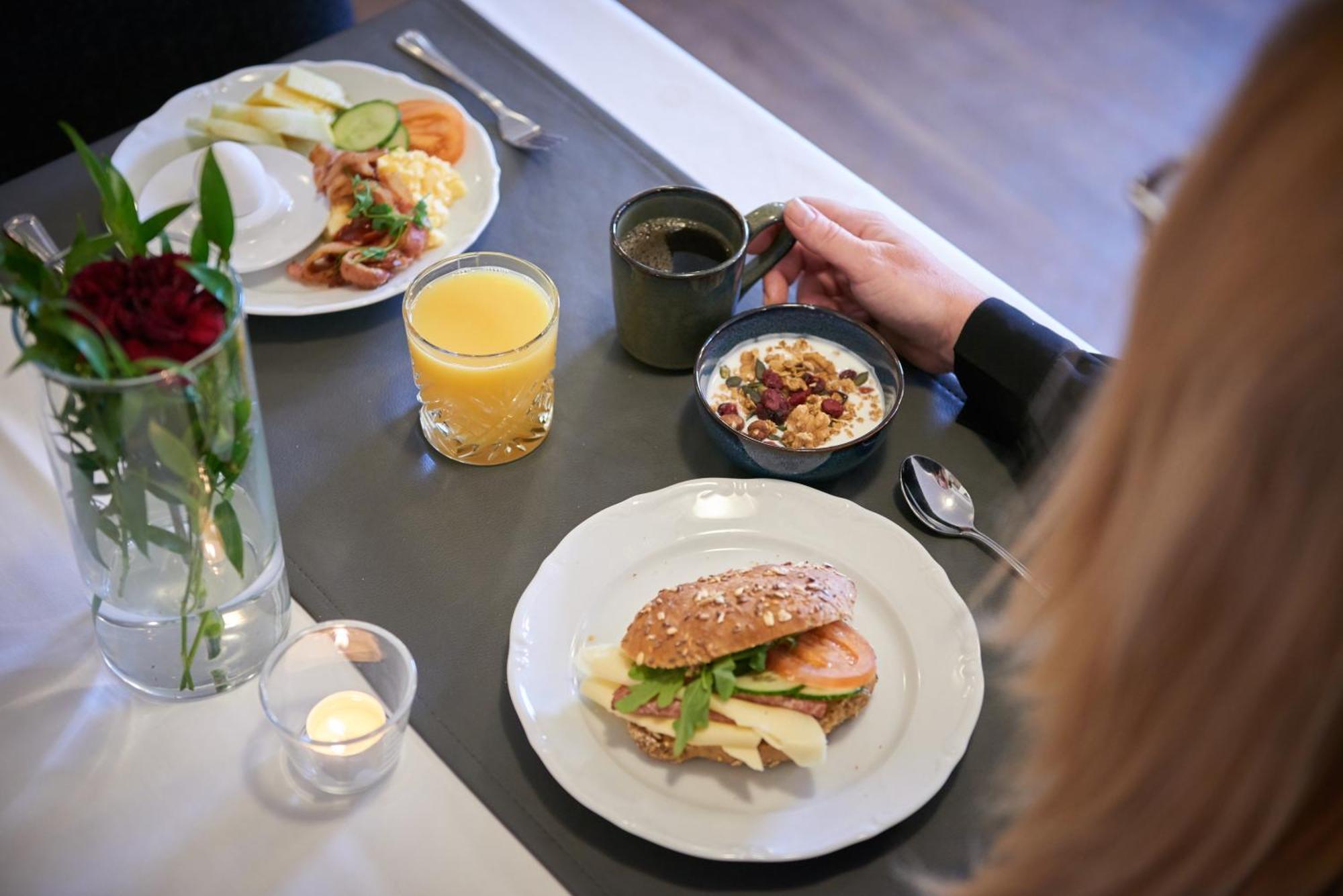 Hotell Bjoerkhaga Mullsjö Esterno foto