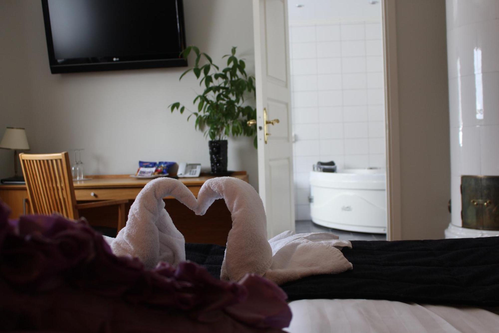 Hotell Bjoerkhaga Mullsjö Esterno foto
